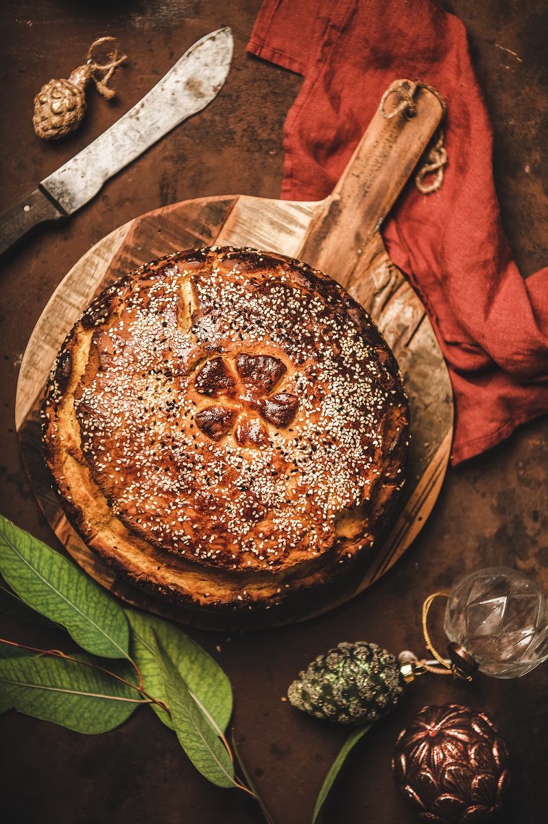 Greek,Traditional,Christmas,Bread,Or,Pie,Vasilopita,With,Sesame,On